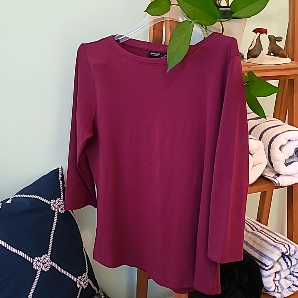 NWT Jones top